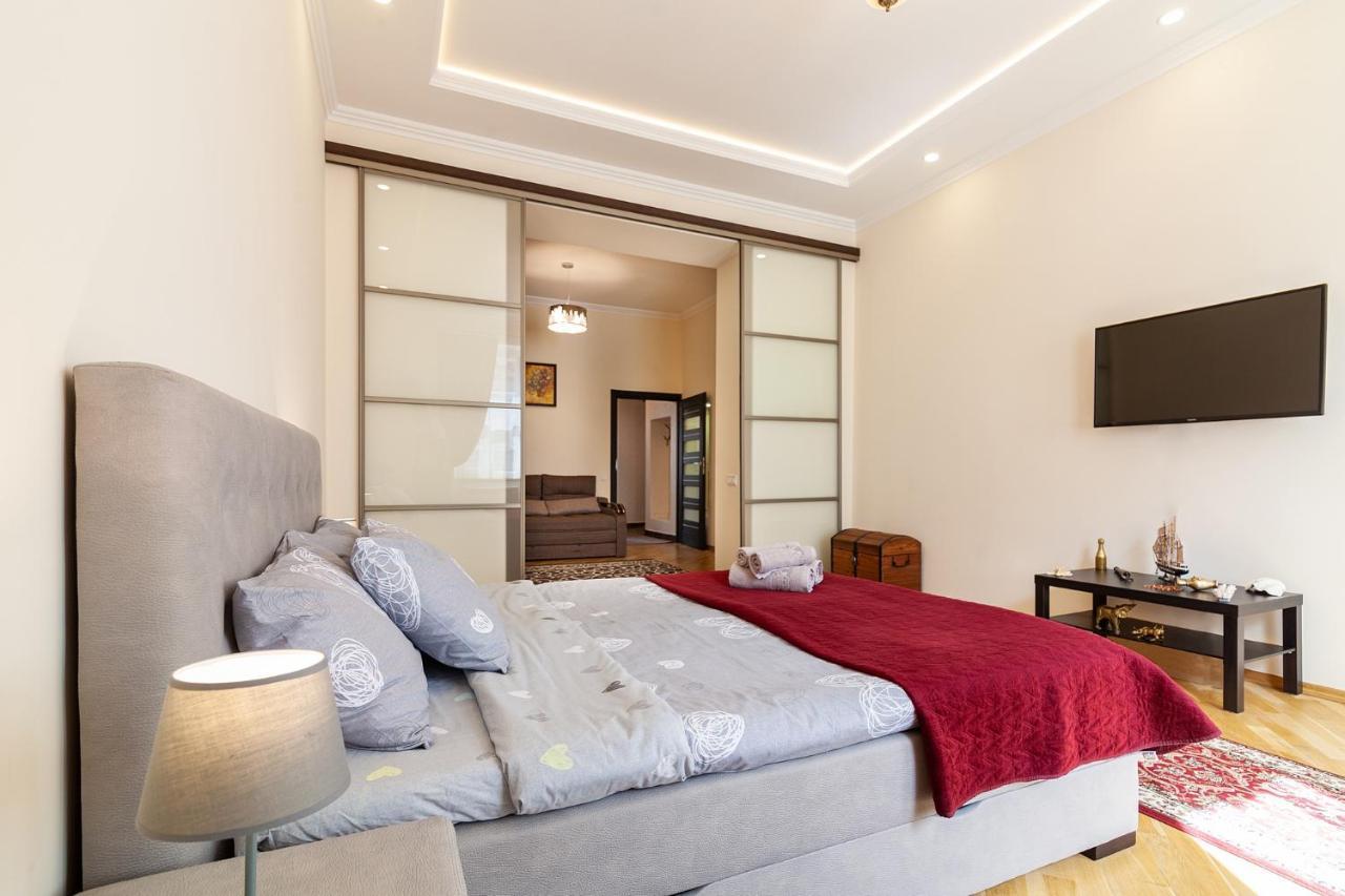 Apartment On Tamanska - Вулиця Дарії Гусяк Lviv Luaran gambar