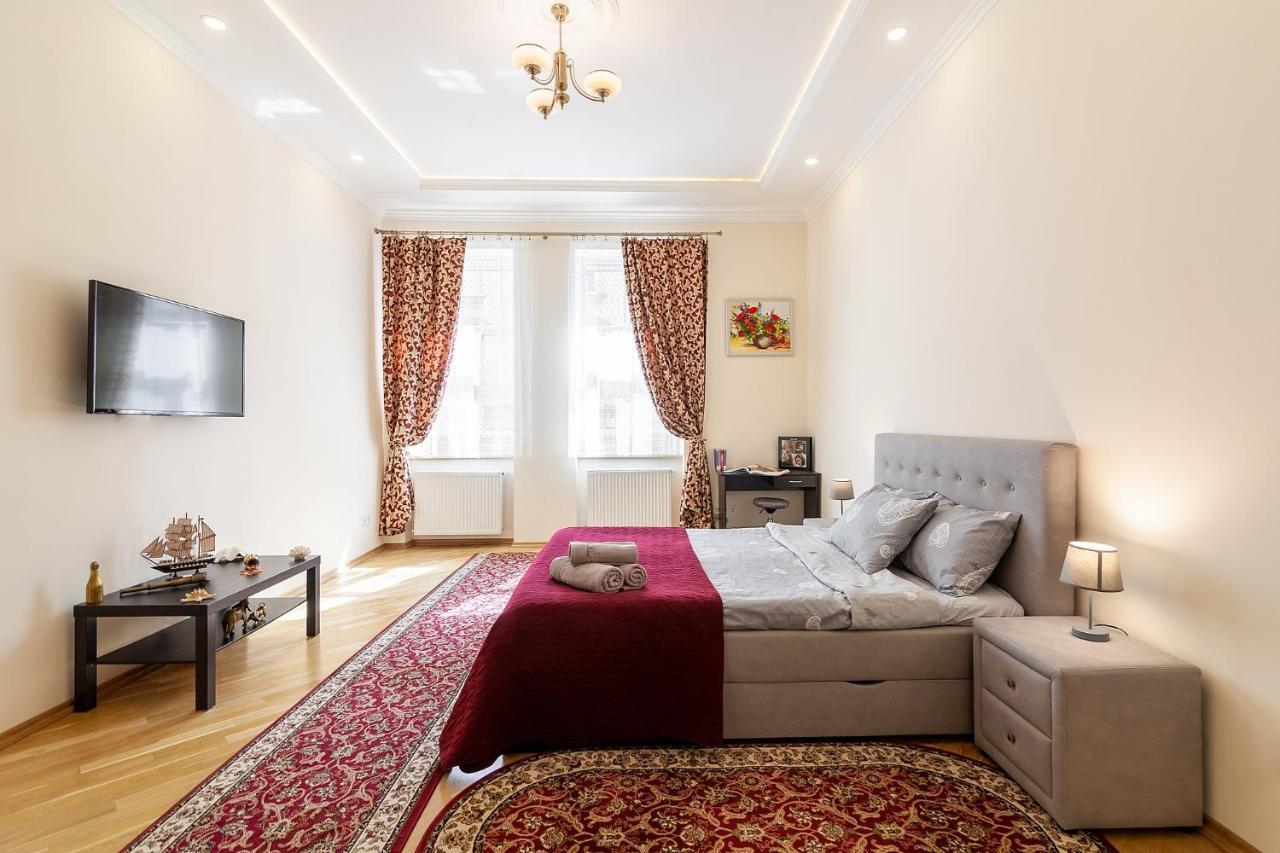 Apartment On Tamanska - Вулиця Дарії Гусяк Lviv Luaran gambar