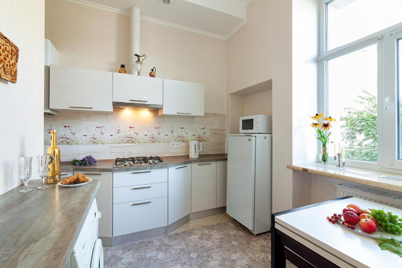 Apartment On Tamanska - Вулиця Дарії Гусяк Lviv Luaran gambar