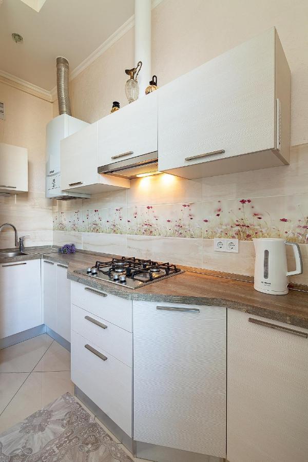Apartment On Tamanska - Вулиця Дарії Гусяк Lviv Luaran gambar