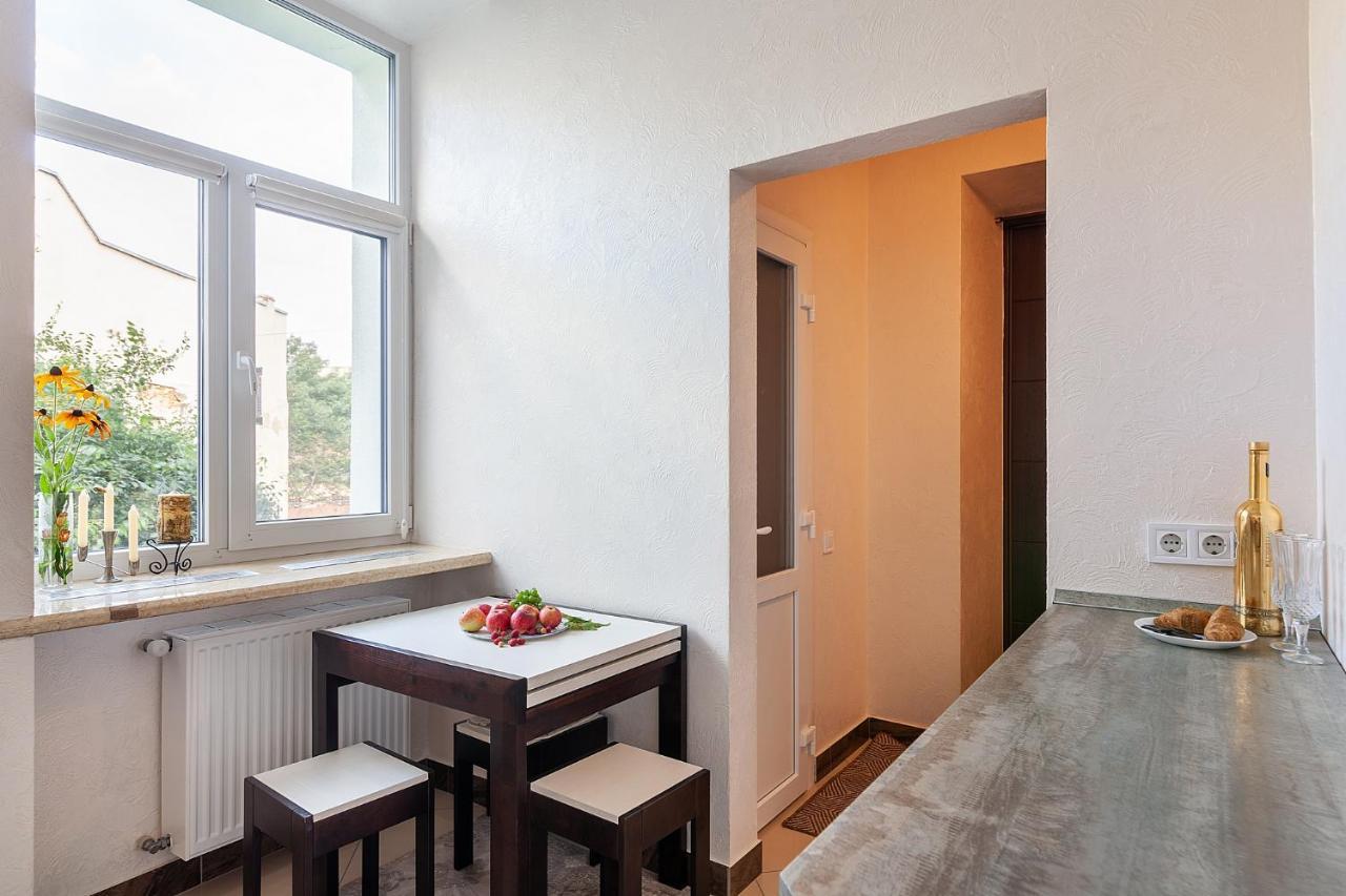 Apartment On Tamanska - Вулиця Дарії Гусяк Lviv Luaran gambar
